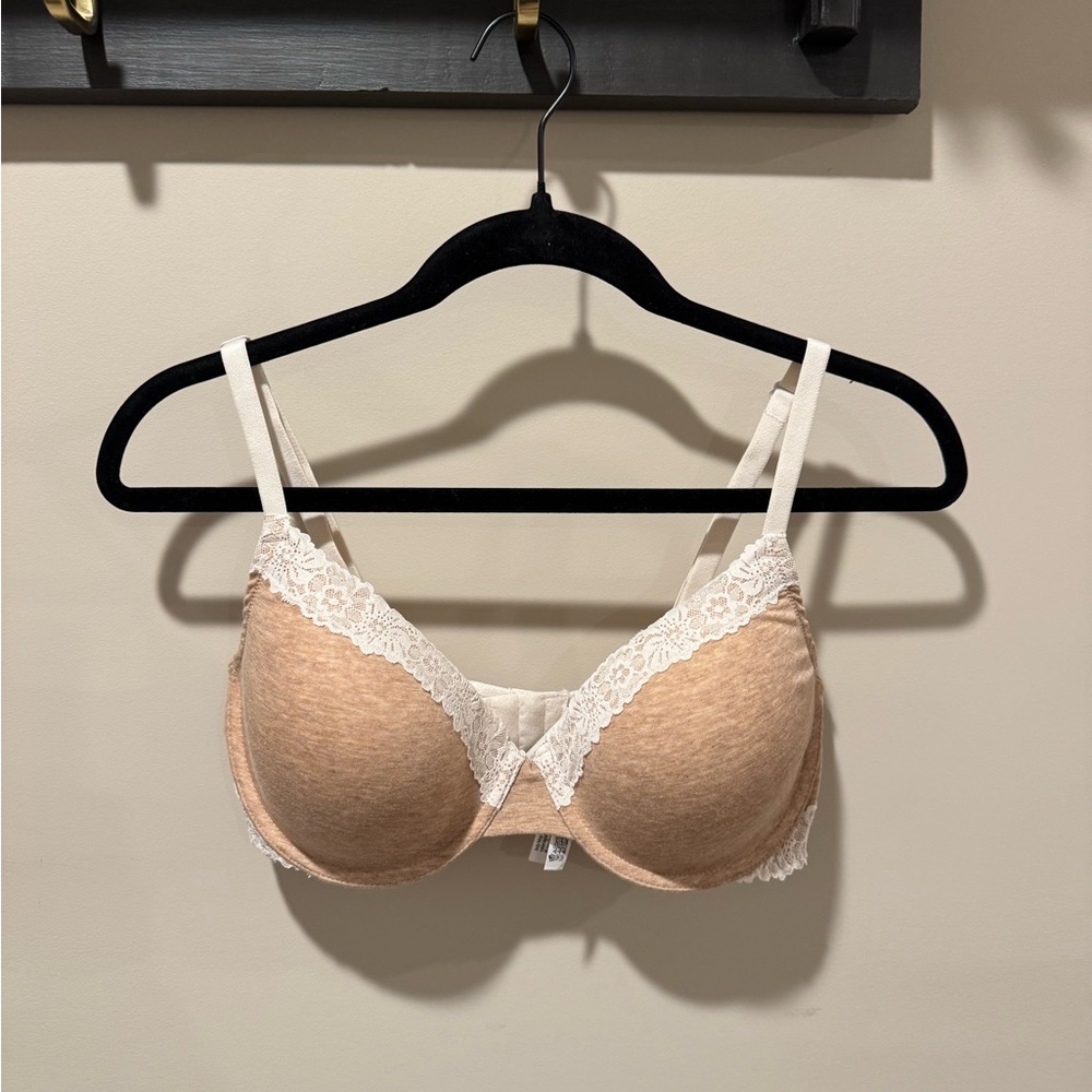 Victoria's Secret Cream Lace Bra